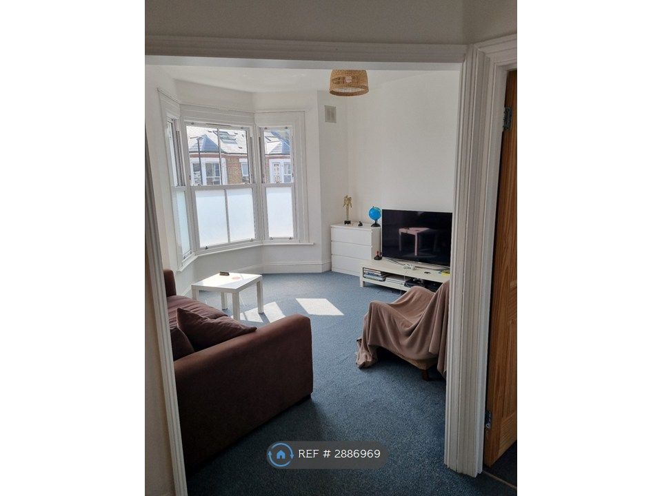 Property photo 2 of 6