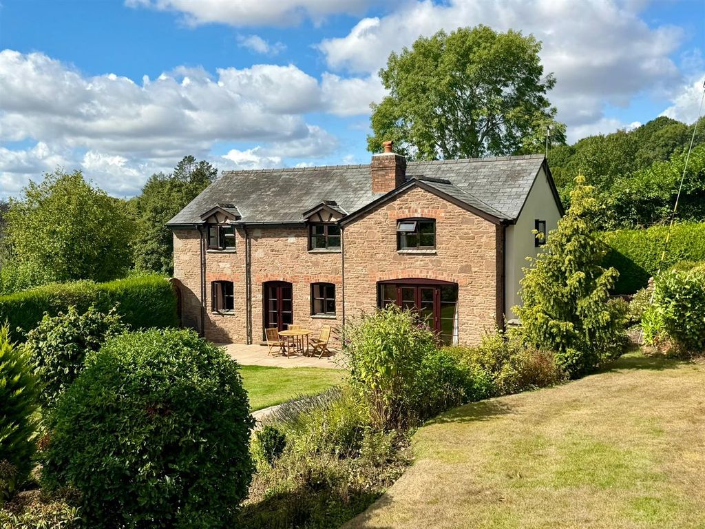 Property photo 1 of 26