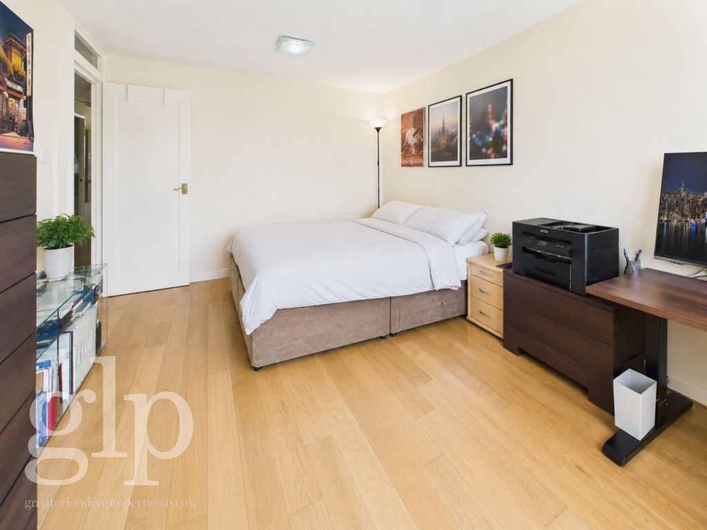 Property photo 2 of 25 5235972