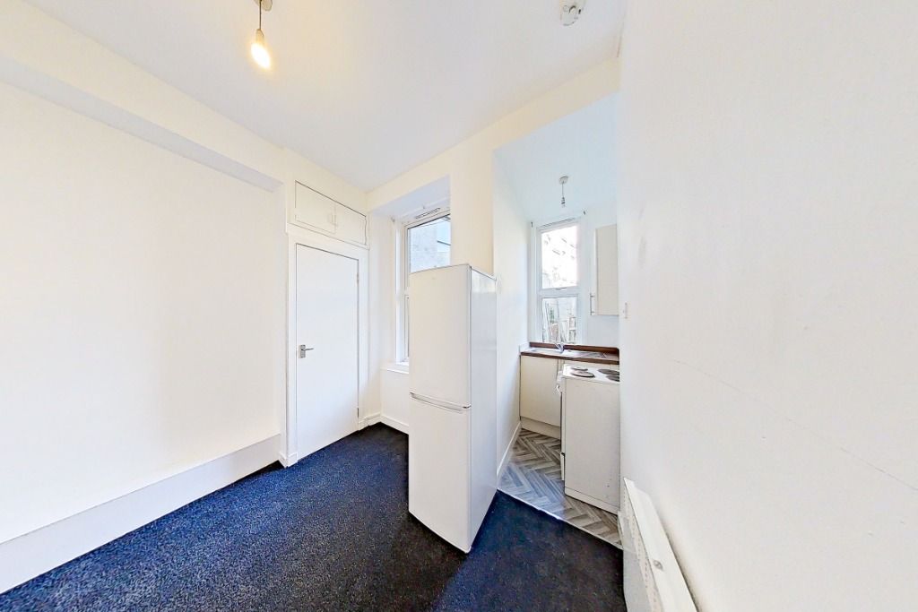 Property photo 3 of 11 Photo 3