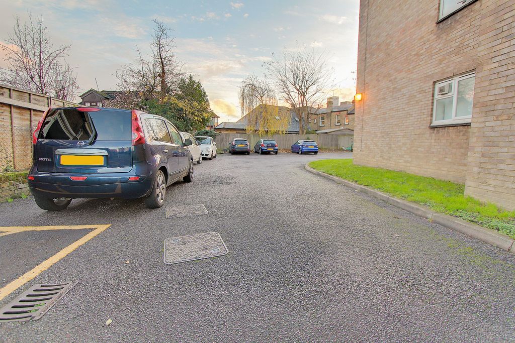 Property photo 2 of 8 Photo 2