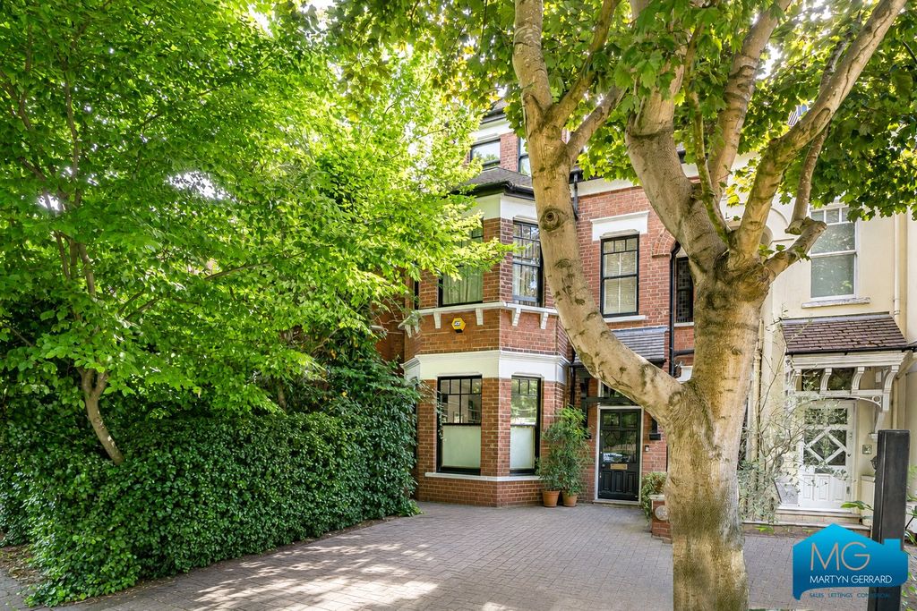Property photo 1 of 29 Picture No. 43
