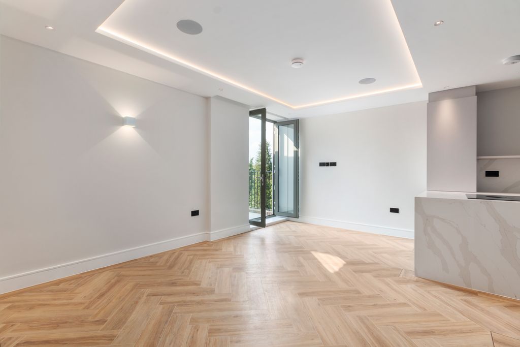 Property photo 2 of 10 Reception