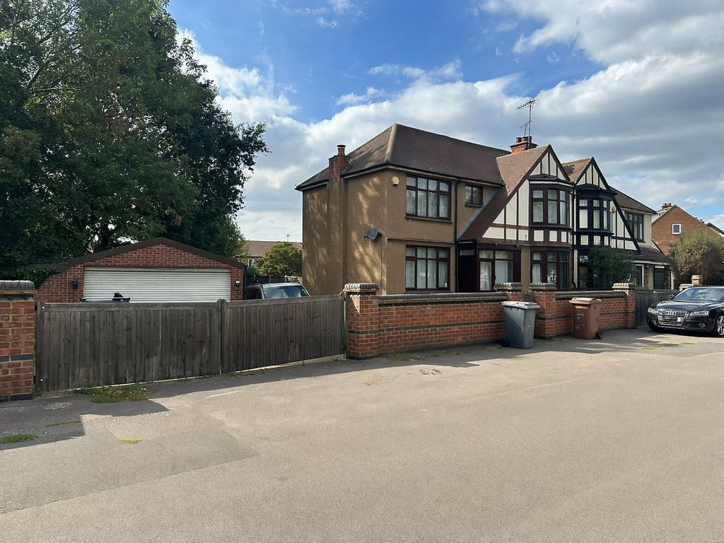 Property photo 1 of 23