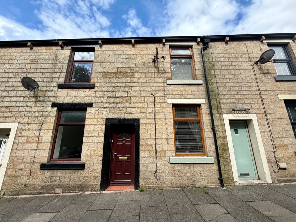 Property photo 1 of 6