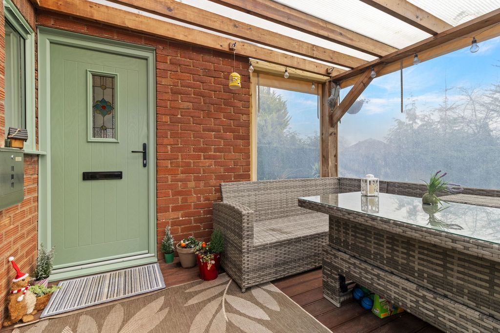 Property photo 2 of 24