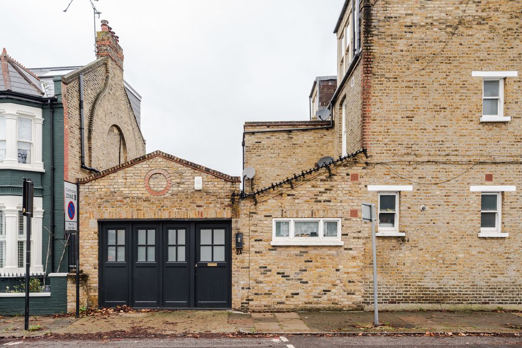 Property photo 2 of 23 321783 - 2A Rudloe Road-41.Jpeg