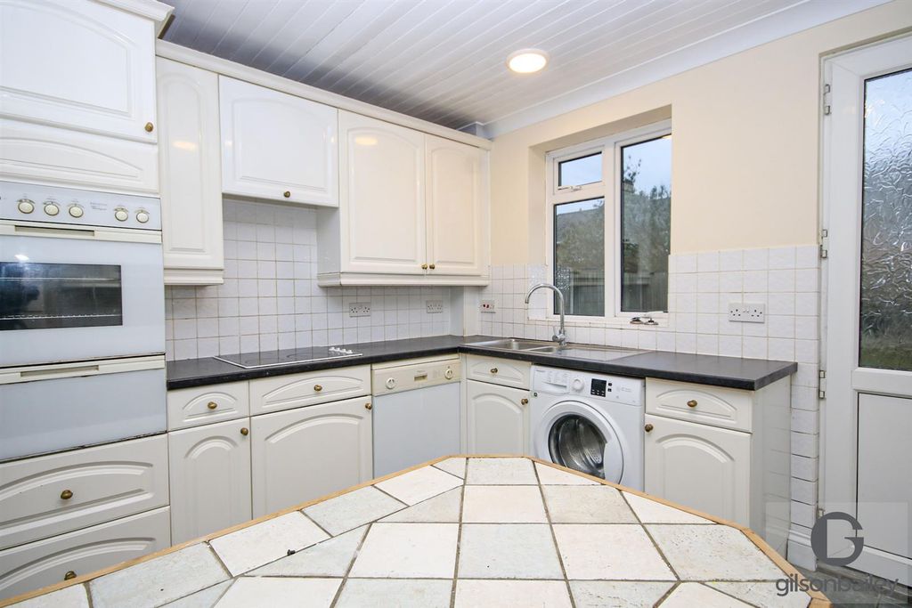 Property photo 3 of 10 6-Img_1586.Jpg