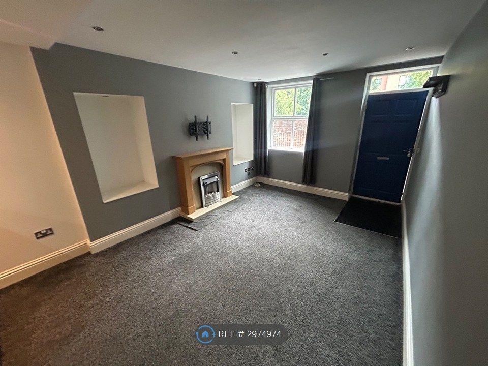Property photo 3 of 12 Living Room