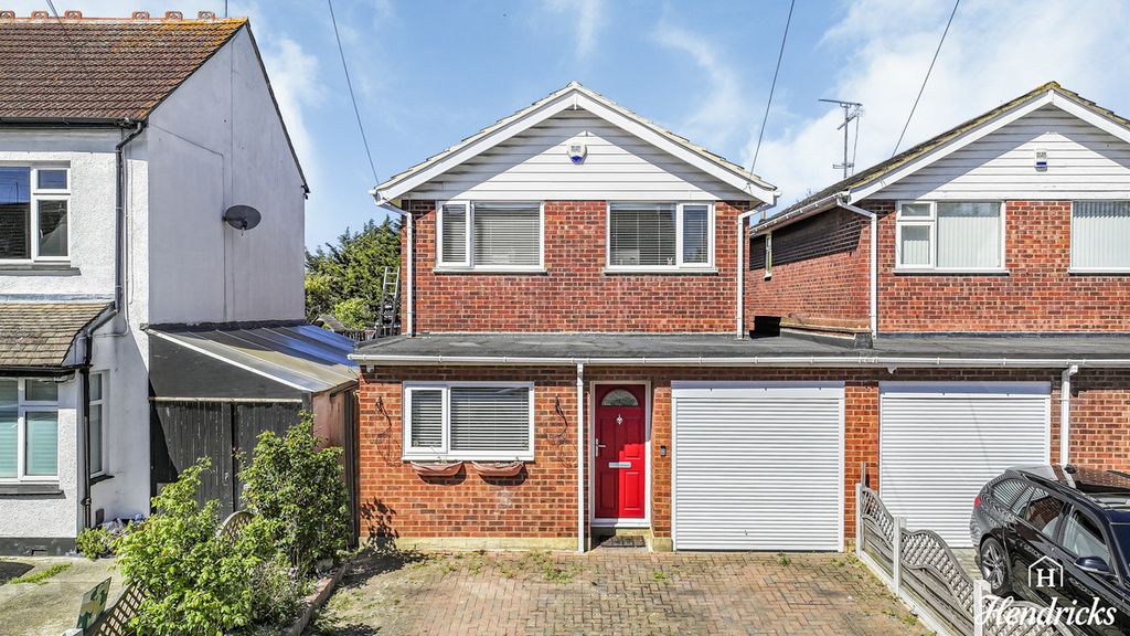 Property photo 1 of 30