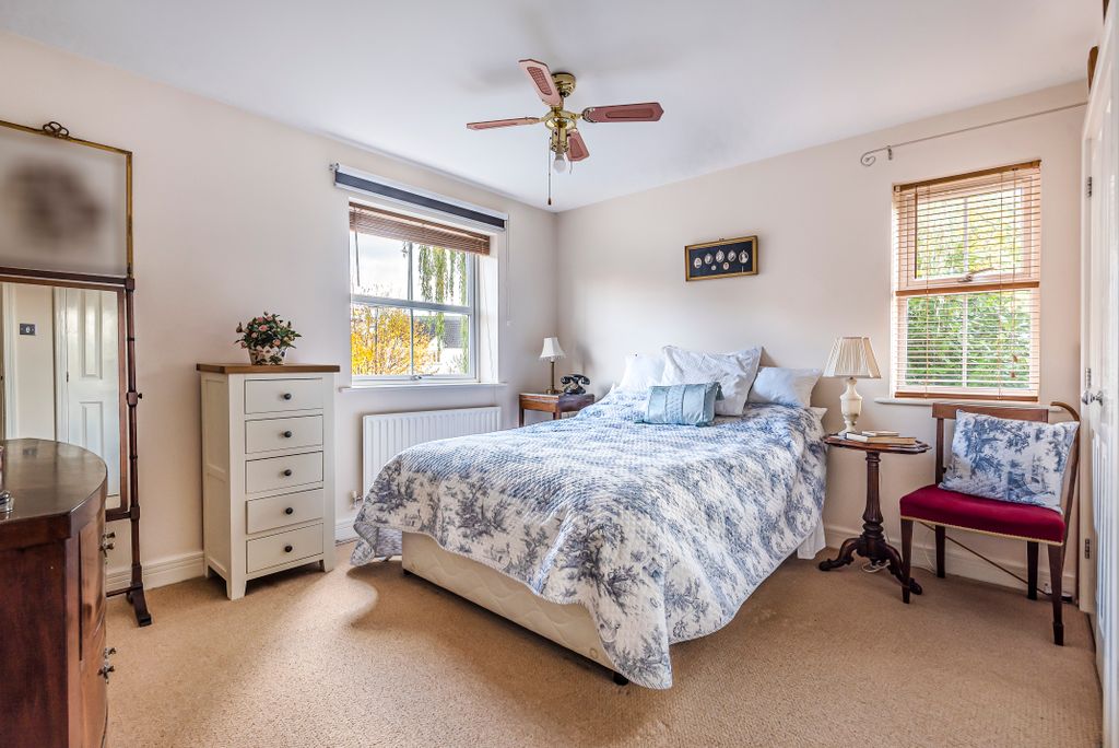 Property photo 3 of 13 Photo 03