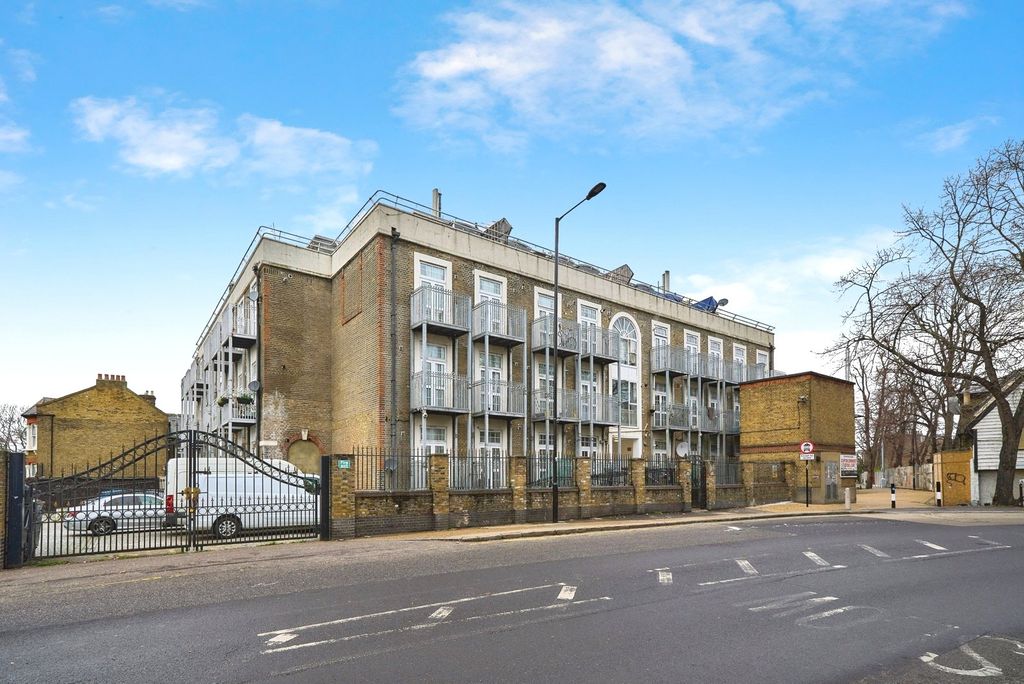 Property photo 2 of 18 Pbox-Img.Jpg