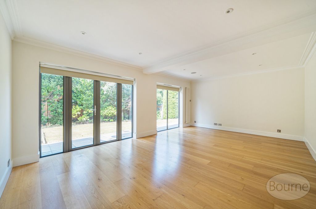 Property photo 3 of 10 029E91A1-Bed3-4Ba...