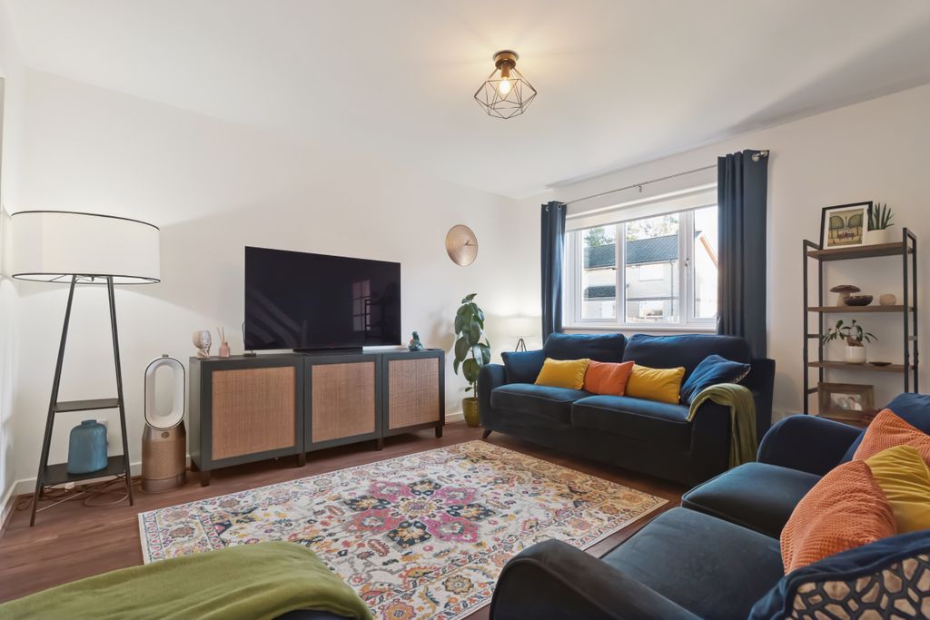 Property photo 3 of 23