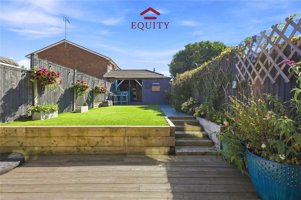 Property photo 3 of 30 Picture No. 34