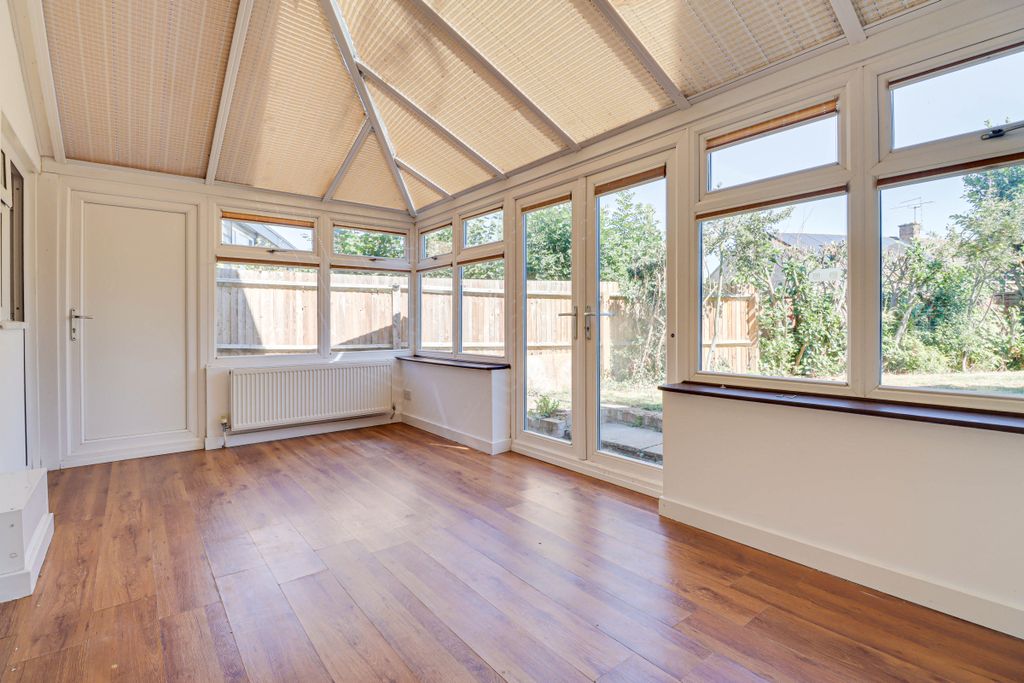 Property photo 3 of 15 Conservatory