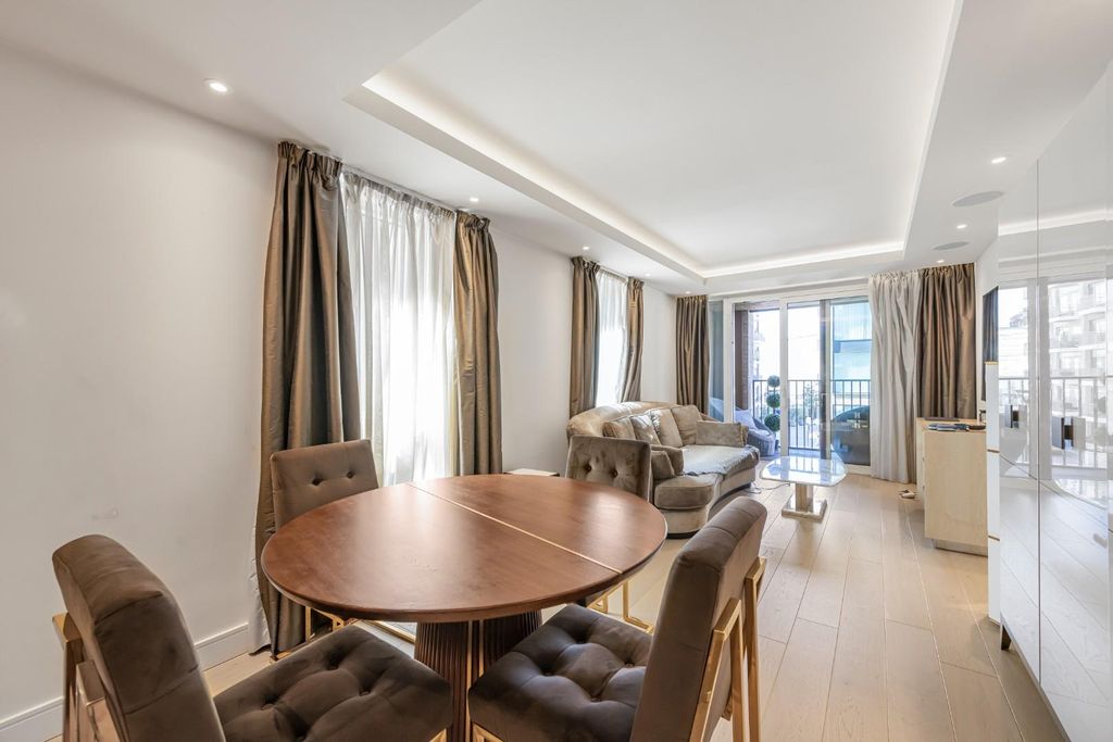 Property photo 1 of 16 Dining Area