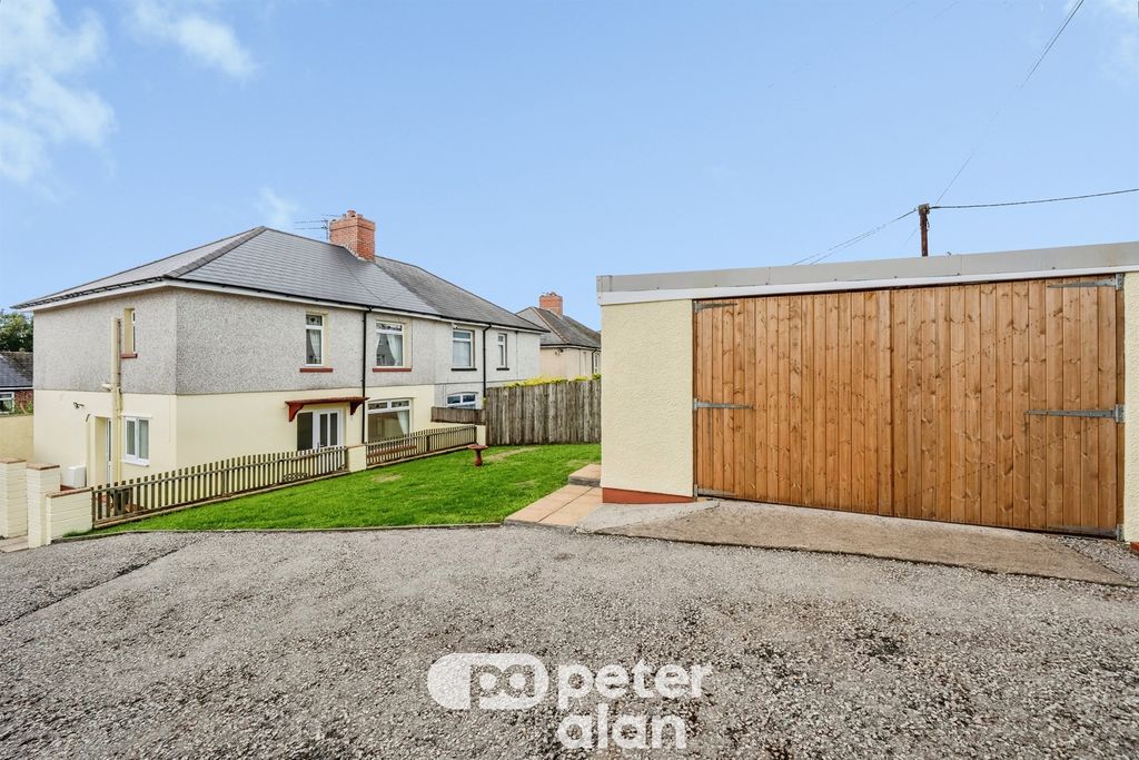 Property photo 1 of 34