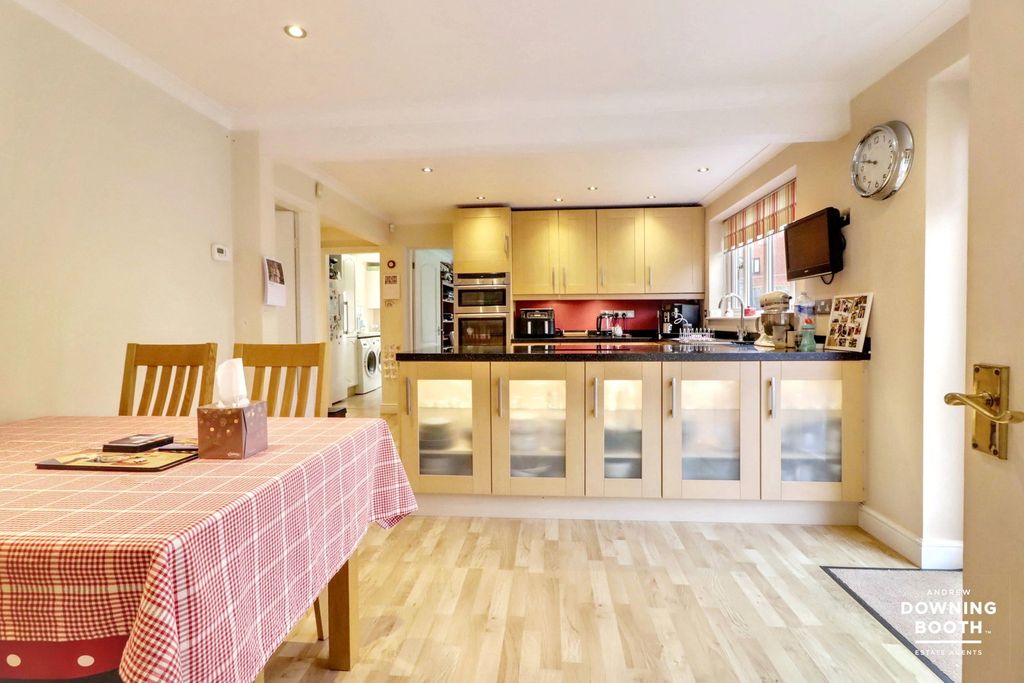 Additional image 10 of 4 bed detached house for saleBroadlands Rise, Boley Park, Lichfield WS14