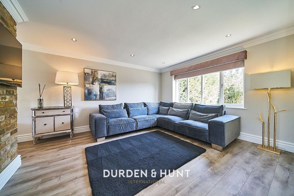 Property photo 2 of 44 Hawthorn 45_Result.Jpg