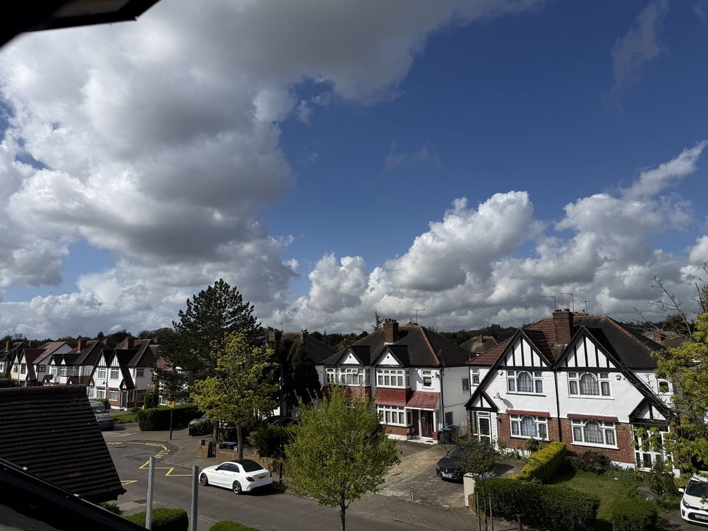 Property photo 1 of 27