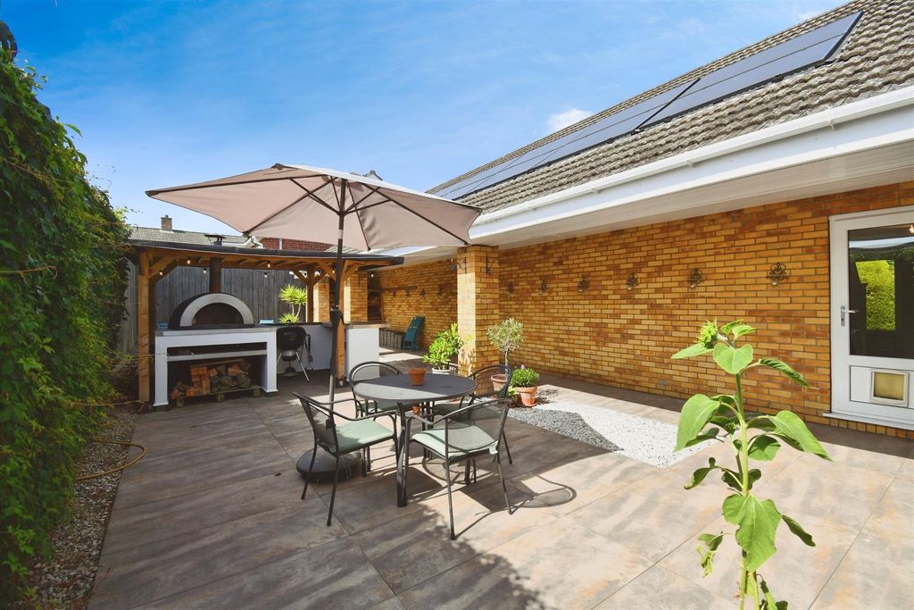 Property photo 3 of 27 Rear External