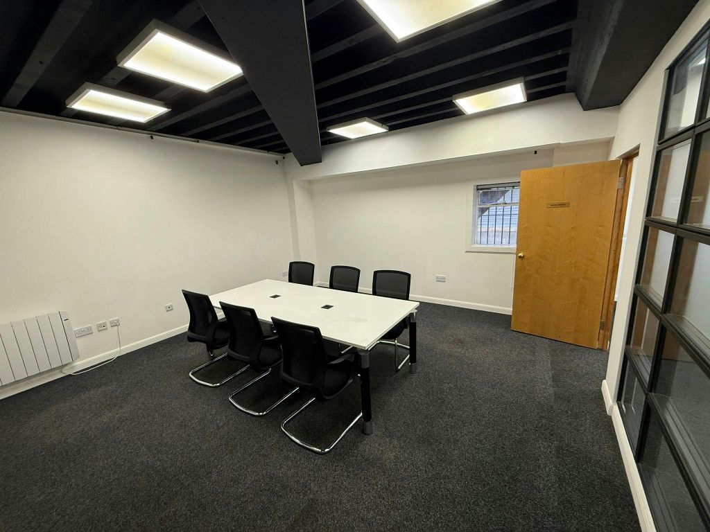 Property photo 2 of 6 Internal