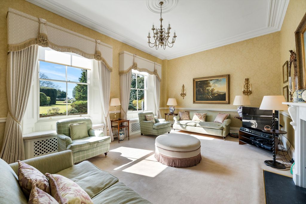 Property photo 2 of 19 Drawing Room