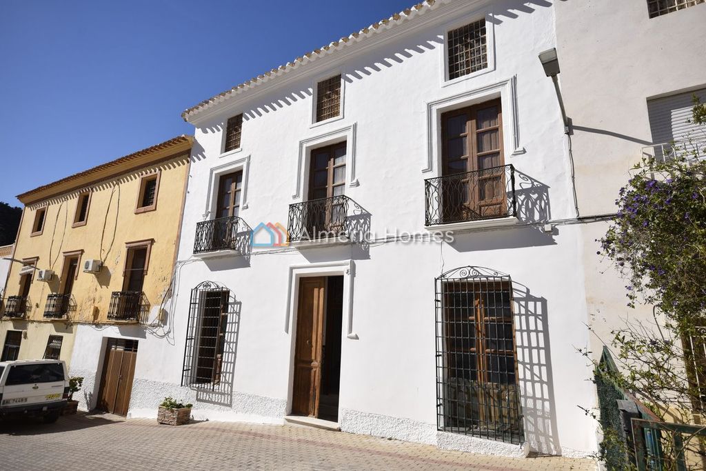 Property photo 3 of 26