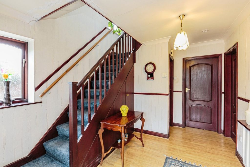 Property photo 2 of 22 Pbox-Img.Jpg