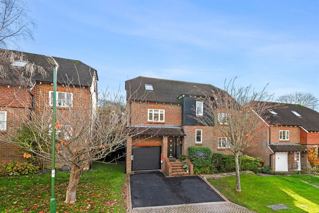 Property photo 1 of 19 (Main)