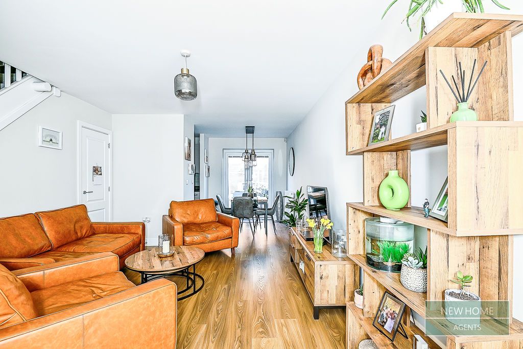 Property photo 3 of 17 Photo 2