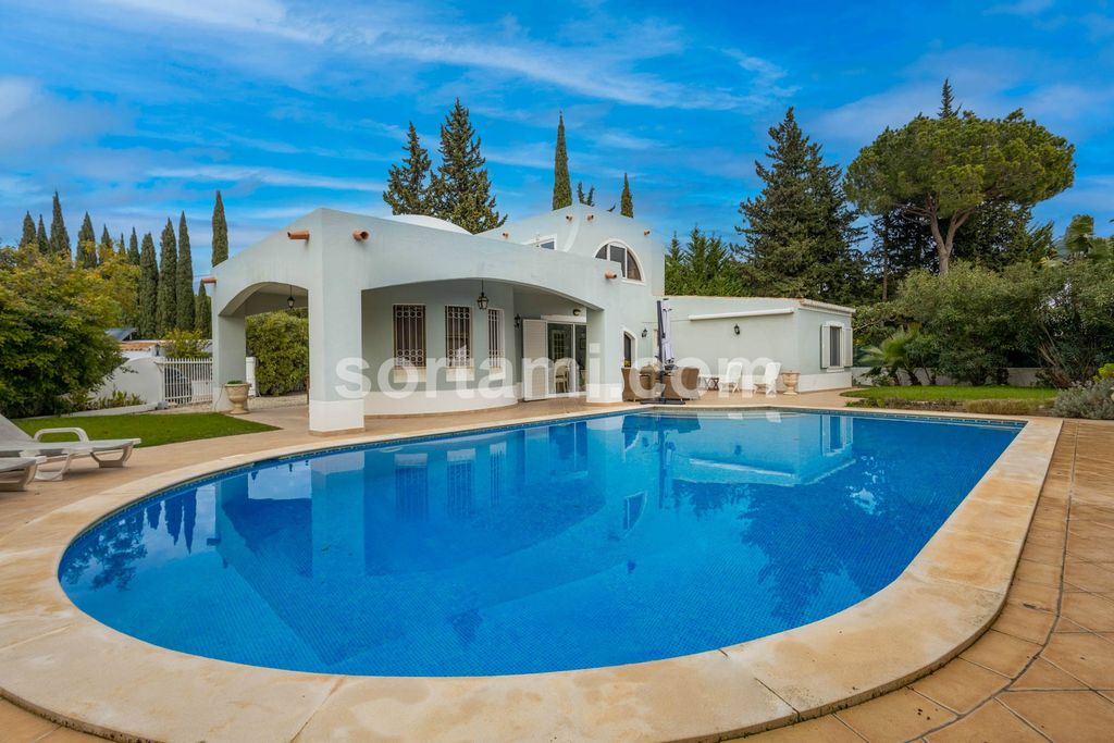 Property photo 1 of 39