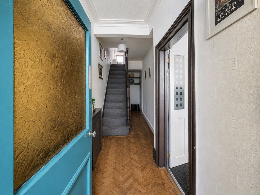 Property photo 2 of 14 5158411