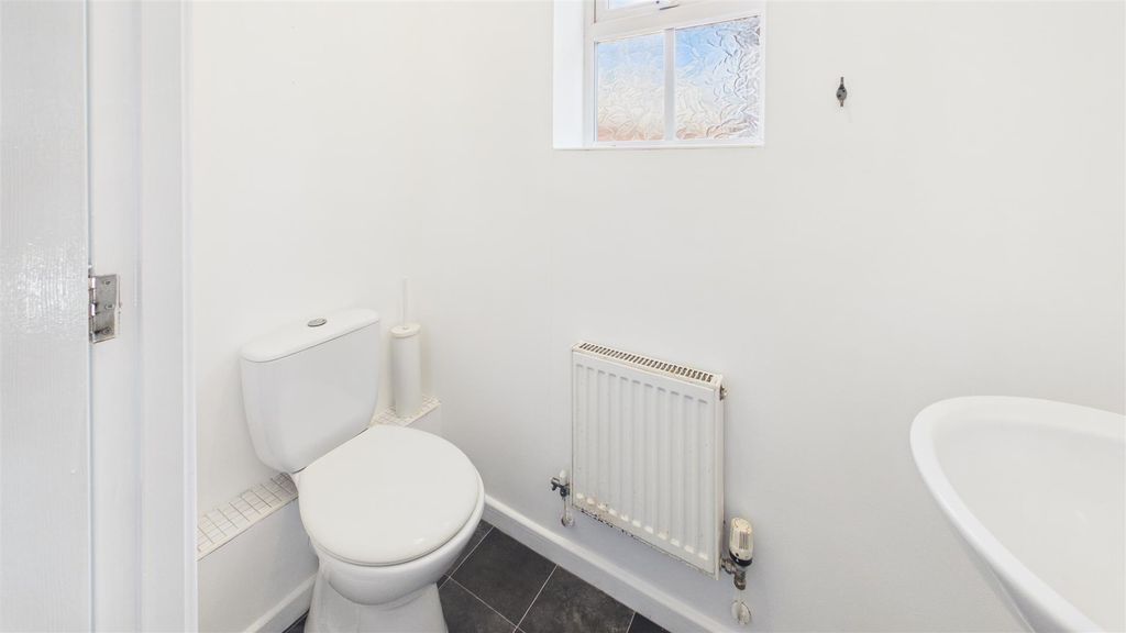 Additional image 5 of 4 bed town house for saleLarch Gardens, Bilston, West Midlands WV14