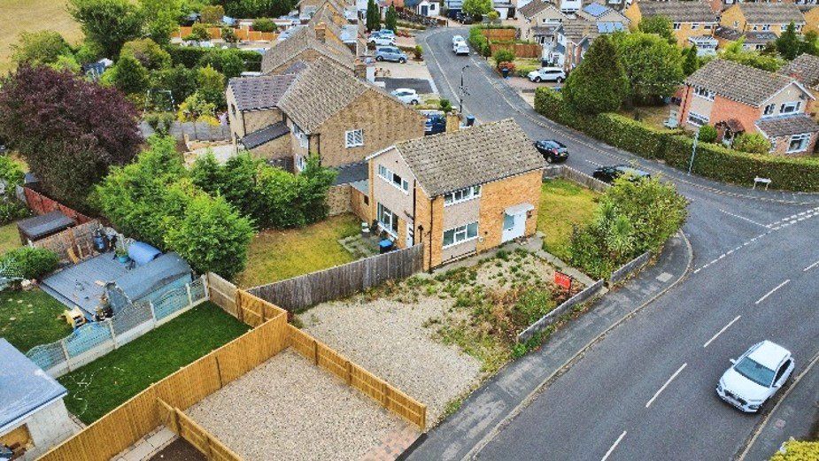 Property photo 2 of 21 Picture No. 30