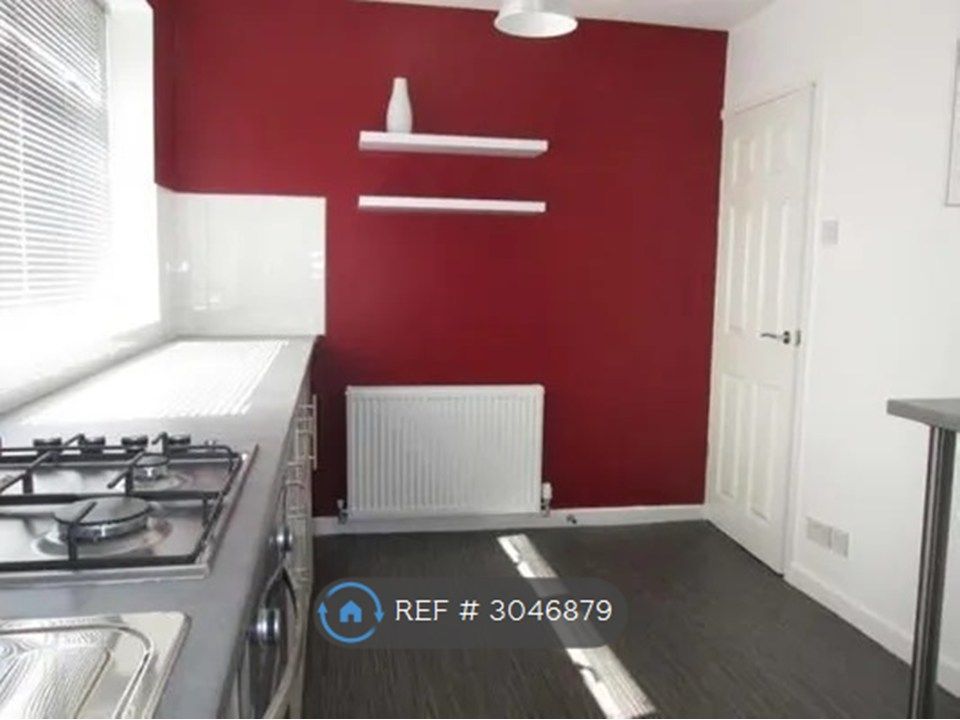 Property photo 3 of 4