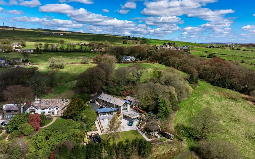Additional image 60 of 4 bed barn conversion for saleColemans Barn, Off Chorley Old Road, Horwich, Bolton BL6
