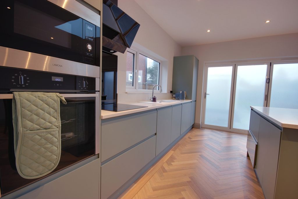 Property photo 3 of 22 1 Liv Kit Din C