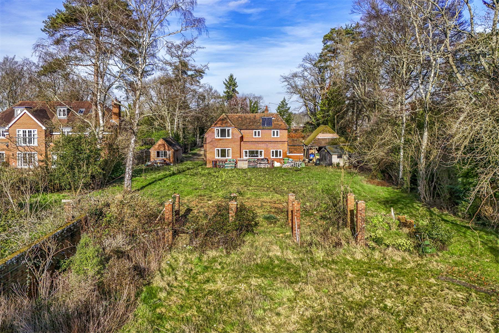 Property photo 1 of 17