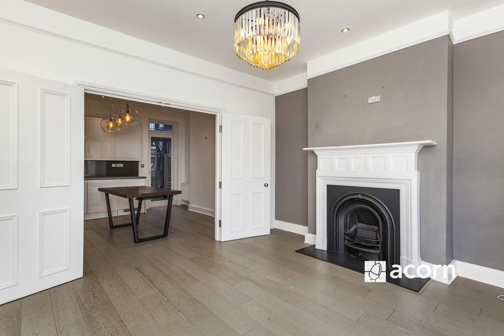 Property photo 3 of 16 c9B8B621-0713-F11...