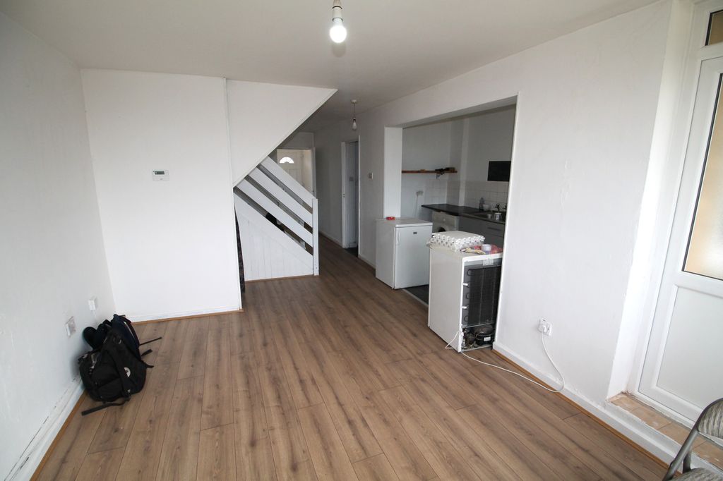 Property photo 2 of 9 Img_2493