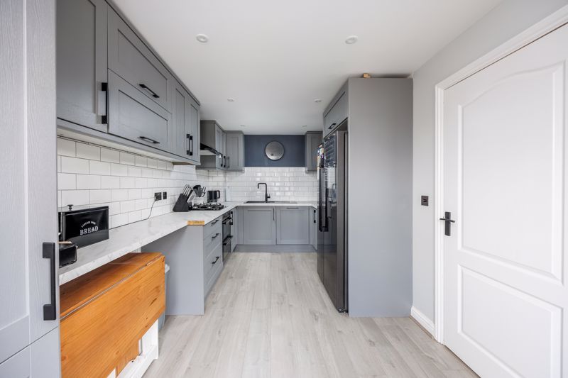 Property photo 3 of 15 Photo 9