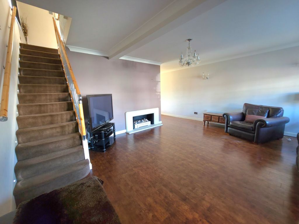 Property photo 2 of 24 Living Room