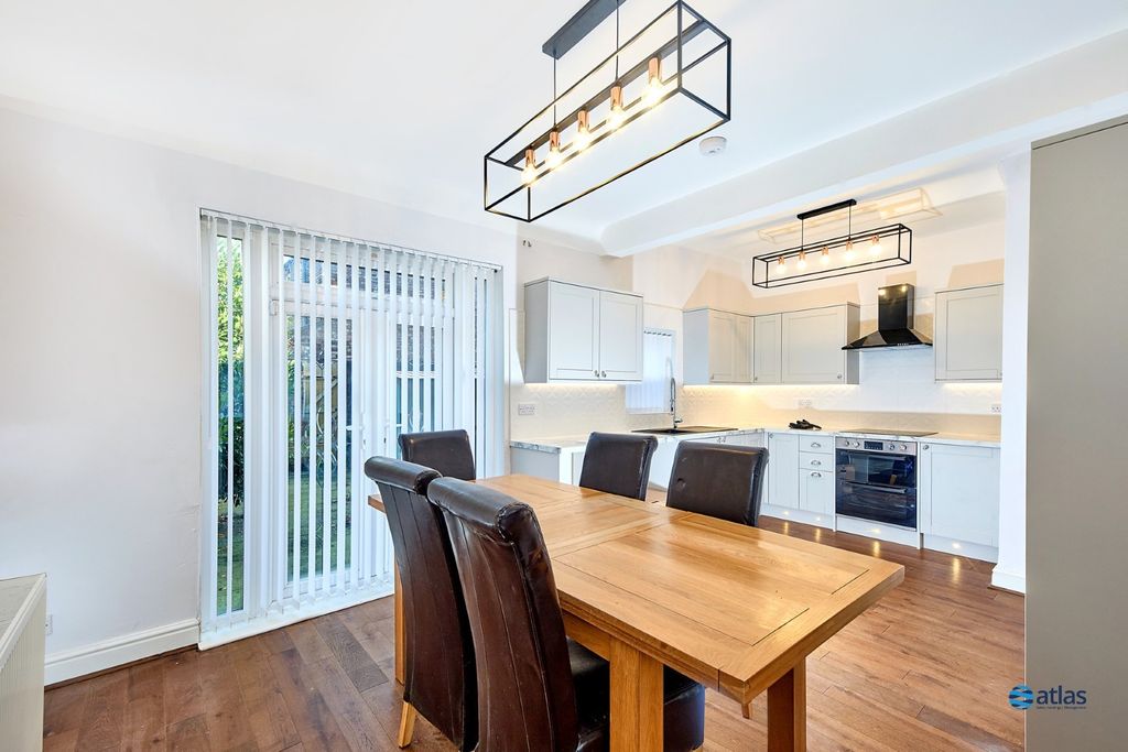 Property photo 1 of 15 Dining / Kitchen