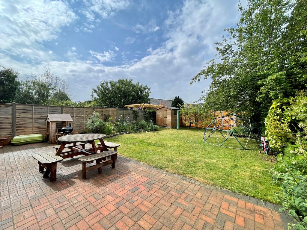 Property photo 2 of 11 View