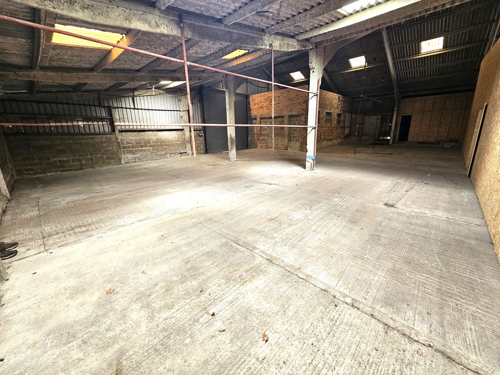 Property photo 3 of 6