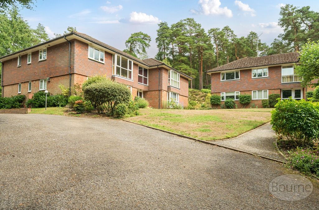 Property photo 1 of 20 744c9F6B-d9B4-474...