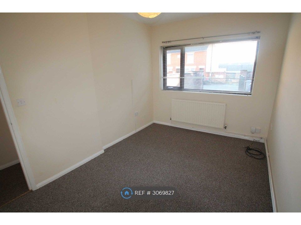 Property photo 3 of 3