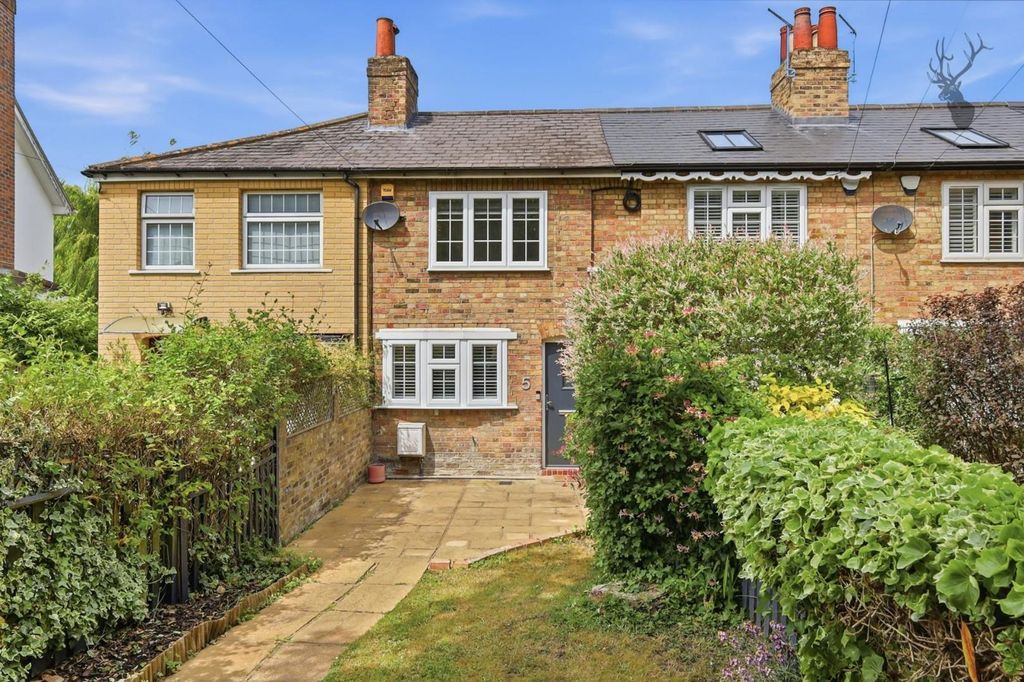 Property photo 1 of 17